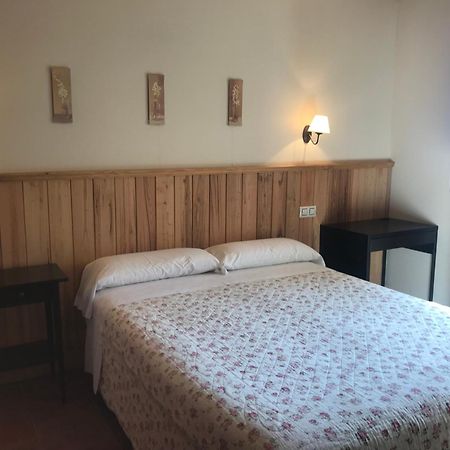 Apartamentos El Jardin Del Poeta Guijo de Granadilla المظهر الخارجي الصورة