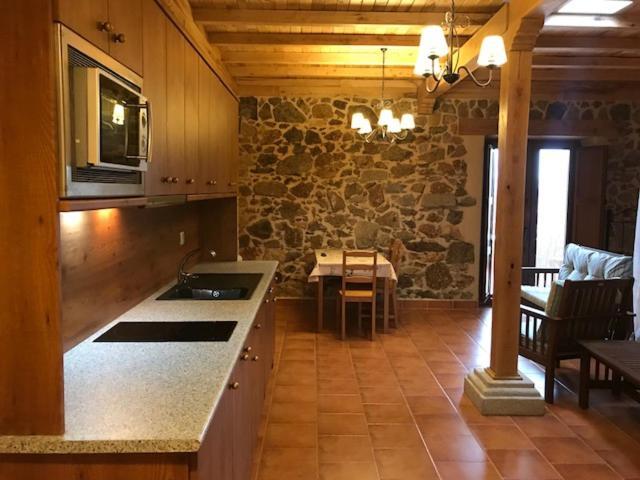 Apartamentos El Jardin Del Poeta Guijo de Granadilla الغرفة الصورة