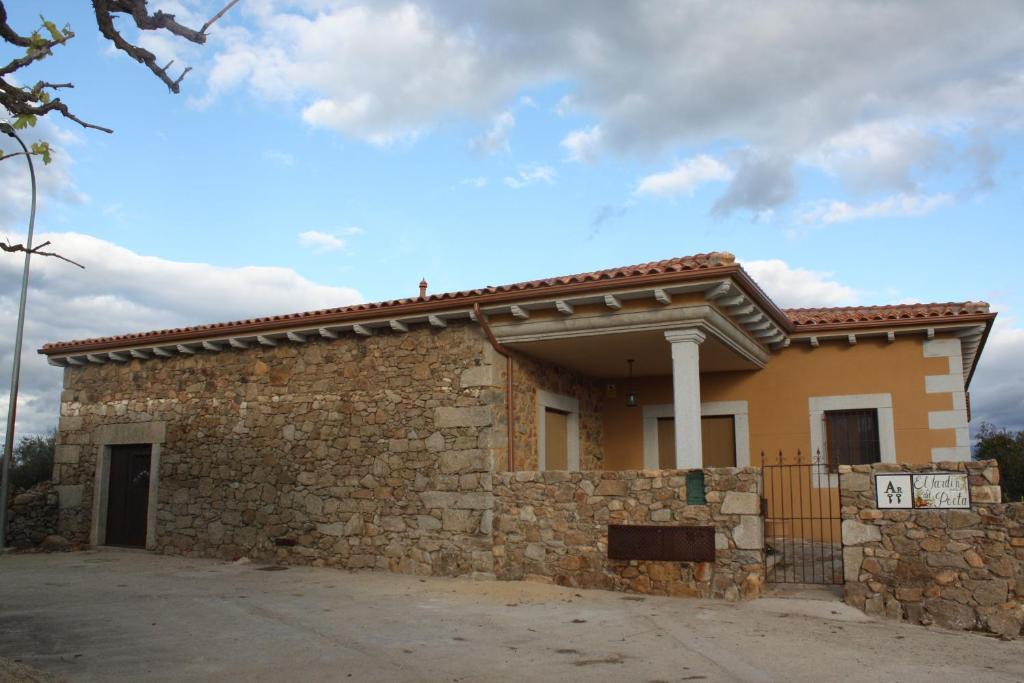 Apartamentos El Jardin Del Poeta Guijo de Granadilla الغرفة الصورة